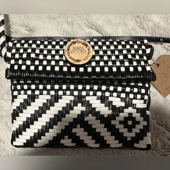 Maria Victoria Carlota Woven Wristlet Clutch - Picture 2 of 9